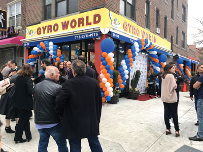 Εγκαίνια εστιατορίου Gyro World, Αστόρια Νέα Υόρκη, Μάιος 2018.
